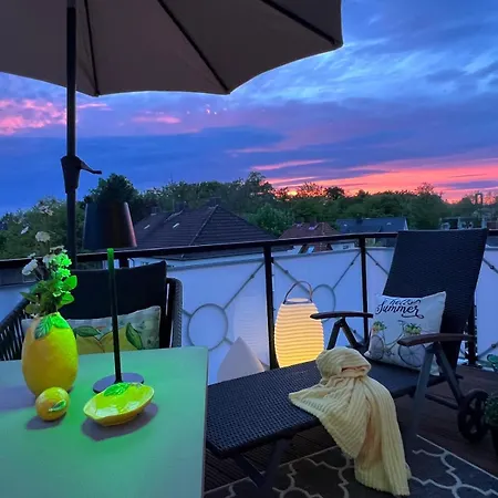 Emmilio Atelier 89 Qm Ueber Den Daechern Lägenhet